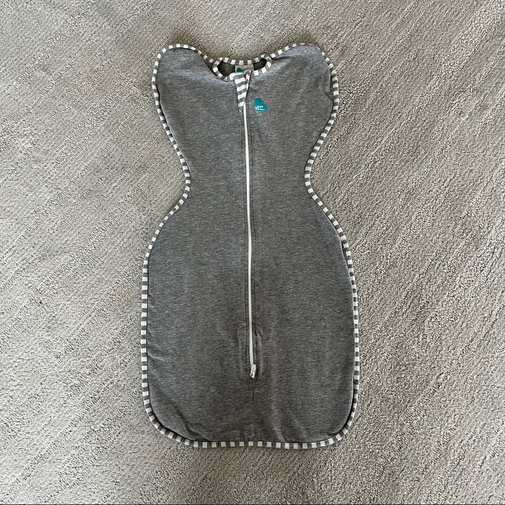 Like New - Love to Dream Swaddle Up - Size Medium